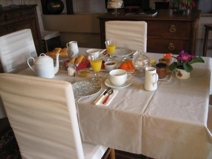Les Pierres Blanches Bed & Breakfast Bonneuil-Matours Exterior foto